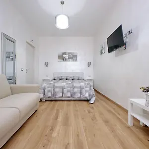 Giuly Bed & Breakfast